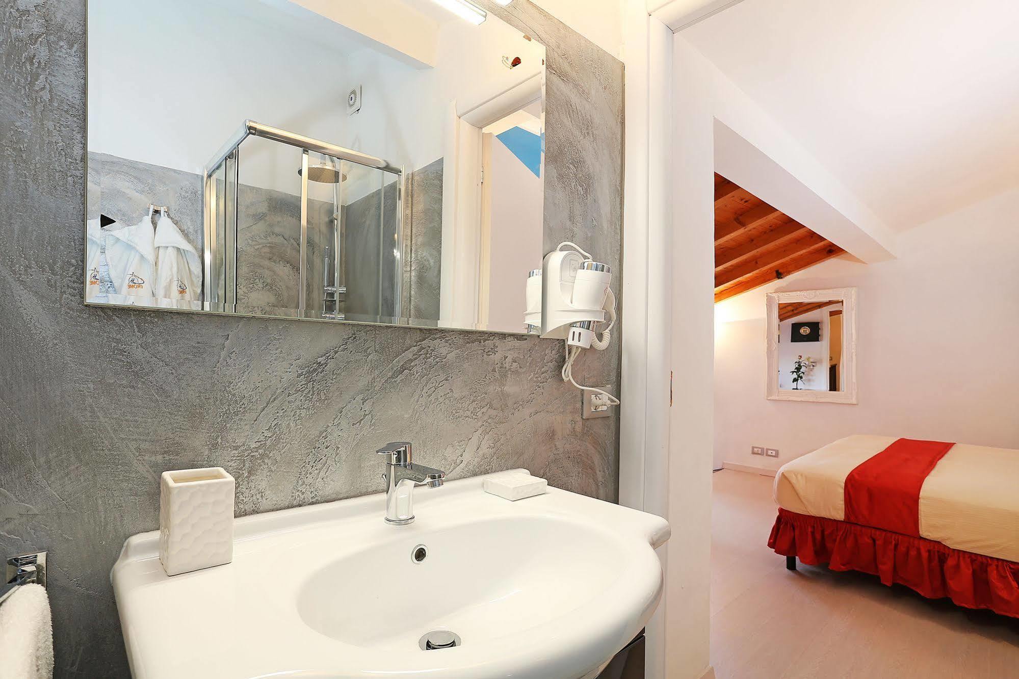 Myrome Navona Hotel Luaran gambar